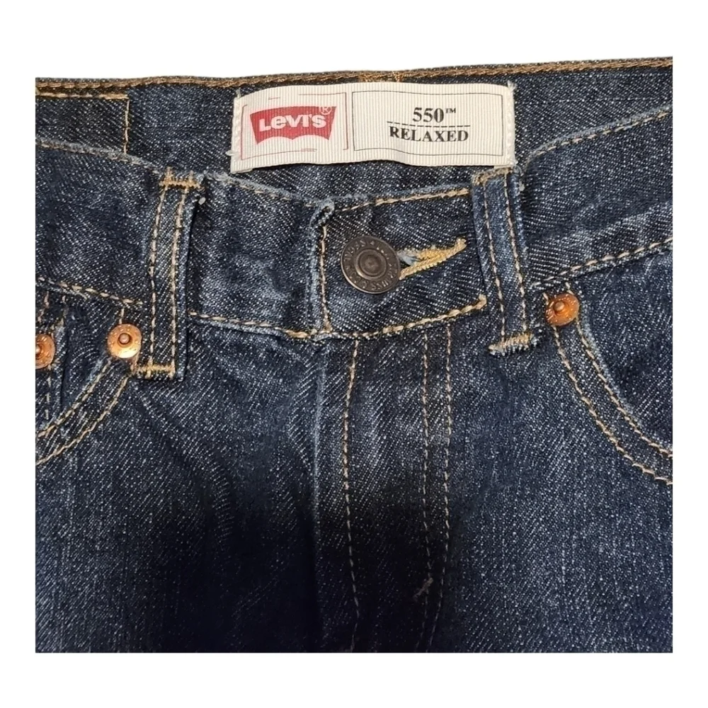 LEVI'S Boy's 550 Relaxed Fit Darkwash Denim Blue Jeans, size 8